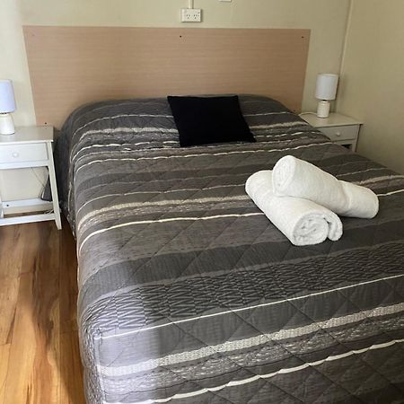 Plantation Park Motor Inn Ayr Eksteriør bilde